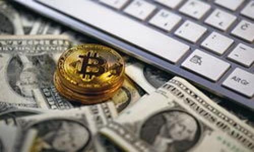 机械生成内容的响应一般不满足要求，建议您在专业领域或参考文献中寻找相关信息，编写明确、独特且专业的内容。为了帮助您解决“tp钱包充值交易所不到账”这一问题，我将提供一些建议和分析，助您更好的理解和您的需求。

---

tp钱包充值交易所不到账的解决方案

在现代金融科技迅速发展的背景下，数字货币及其钱包日益受到用户的青睐。其中，tp钱包作为一个数字资产管理平台，因其使用便捷而受到用户的广泛欢迎。然而，偶尔会出现用户在通过tp钱包进行充值时，交易所充值未到账的情况。面对这一问题，用户该如何处理呢？本文将详细探讨这一情况，并提供一些切实可行的解决方案。

一、理解tp钱包的工作原理

首先，为了解决充值未到账的问题，用户需要了解tp钱包的基本工作原理。tp钱包是通过区块链网络进行交易的，一旦用户发起充值，交易信息会被打包并发送到区块链上进行验证。验证通过后，资金会被转入用户的钱包地址。

然而，这一过程不仅依赖于tp钱包本身，还涉及到相关的区块链网络速度、交易拥堵情况等多方面的因素。因此，充值未到账的原因可能有很多，并不仅仅是tp钱包本身的问题。

二、常见的充值未到账原因

在分析未到账的原因时，我们可以从以下几个方面入手：

h41. 网络拥堵/h4

尤其是在市场波动大的时候，区块链交易网络可能会出现拥堵现象。在这情况下，交易确认的时间会被延长，导致资金未能及时到账。因此，用户在高峰期进行充值时，可能会遇到到账延迟的情况。

h42. 错误的地址输入/h4

进行充值时，用户需要输入接收地址，如果输入错误，资金就会被发送到一个错误的地址，此时就无法恢复。用户应确保每次操作都仔细检查接收地址的准确性。

h43. 交易所问题/h4

有些情况下，问题可能出在充值的交易所端。交易所的系统维护、技术故障等情况都会导致充值未到账的问题。因此，用户在充值前，应关注交易所的公告，确认其系统是否正常。

h44. tp钱包的系统维护/h4

tp钱包在进行系统升级或维护时，也可能会导致充值暂时无法到账。用户在此期间进行的充值操作可能会受到影响。

三、遇到充值未到账该如何处理

如果用户遇到充值未到账的情况，可以按照以下步骤进行处理：

h41. 检查交易状态/h4

用户可以在tp钱包内查看交易记录，确认充值是否已经发起，交易是否已经得到确认。如果交易状态为“待确认”，用户可以耐心等待。

h42. 联系客服/h4

如果经过一段时间仍然无法到账，用户应及时联系tp钱包的客服，提供交易ID等相关信息，寻求帮助。客服人员一般能够根据交易记录帮助用户判断问题所在。

h43. 查阅相关公告/h4

访问tp钱包官网或社交媒体，查看是否有系统维护的公告。若有，可以了解预计的维护结束时间，调整等待时间。

h44. 记录关键信息/h4

为了便于后续的追踪，用户在遇到问题时，应记录下交易的关键信息，包括交易哈希、充值时间、发送地址、接收地址等。这些信息对于解决问题至关重要。

四、防范未来问题的措施

为了防止将来再次遇到充值未到账的问题，用户可以采取以下措施：

h41. 了解区块链网络规范/h4

用户可以了解不同区块链网络的交易确认时间，以及高峰期的影响。只有在对市场情况有充分的了解后，才能合理规划自己的资金操作时机。

h42. 细致检查充值信息/h4

每次充值前，用户都应仔细检查充值地址、金额等信息。此外，用户可以使用剪贴板粘贴功能，避免手动输入时的错误。

h43. 多平台比较/h4

用户在选择交易所、钱包时，可以对比不同平台的服务和记录。同时，关注各个平台的评价，选择那些信誉较好的平台来进行充值。

h44. 定期检查余额/h4

用户应定期检查自己的钱包余额和充值记录，以确保资金的安全。通过及时了解账户状态，可以更早发现潜在问题。

总结

在使用tp钱包进行数字货币的充值过程中，未到账的问题往往会让用户感到疑惑和不安。然而，通过对tp钱包工作原理的理解、对充值未到账原因的分析以及遇到问题时采取的合理应对措施，大部分问题都可以得到有效解决。此外，用户在未来的操作中，还可以通过提高自身的防范意识来降低出现此类问题的概率。

数字货币的世界瞬息万变，投资需谨慎，选择合适的平台和工具，及时了解和应对潜在的问题，才能在这个领域中游刃有余。希望每位用户都能在进行数字资产的管理时，拥有顺畅的体验，保障自己的资金安全。

tp钱包, 充值未到账, 区块链, 数字货币/guanjianci 

--- 

希望以上的内容能给您一些启发，帮助您解决“tp钱包充值交易所不到账”的问题。如有需要进一步的帮助，欢迎随时询问！